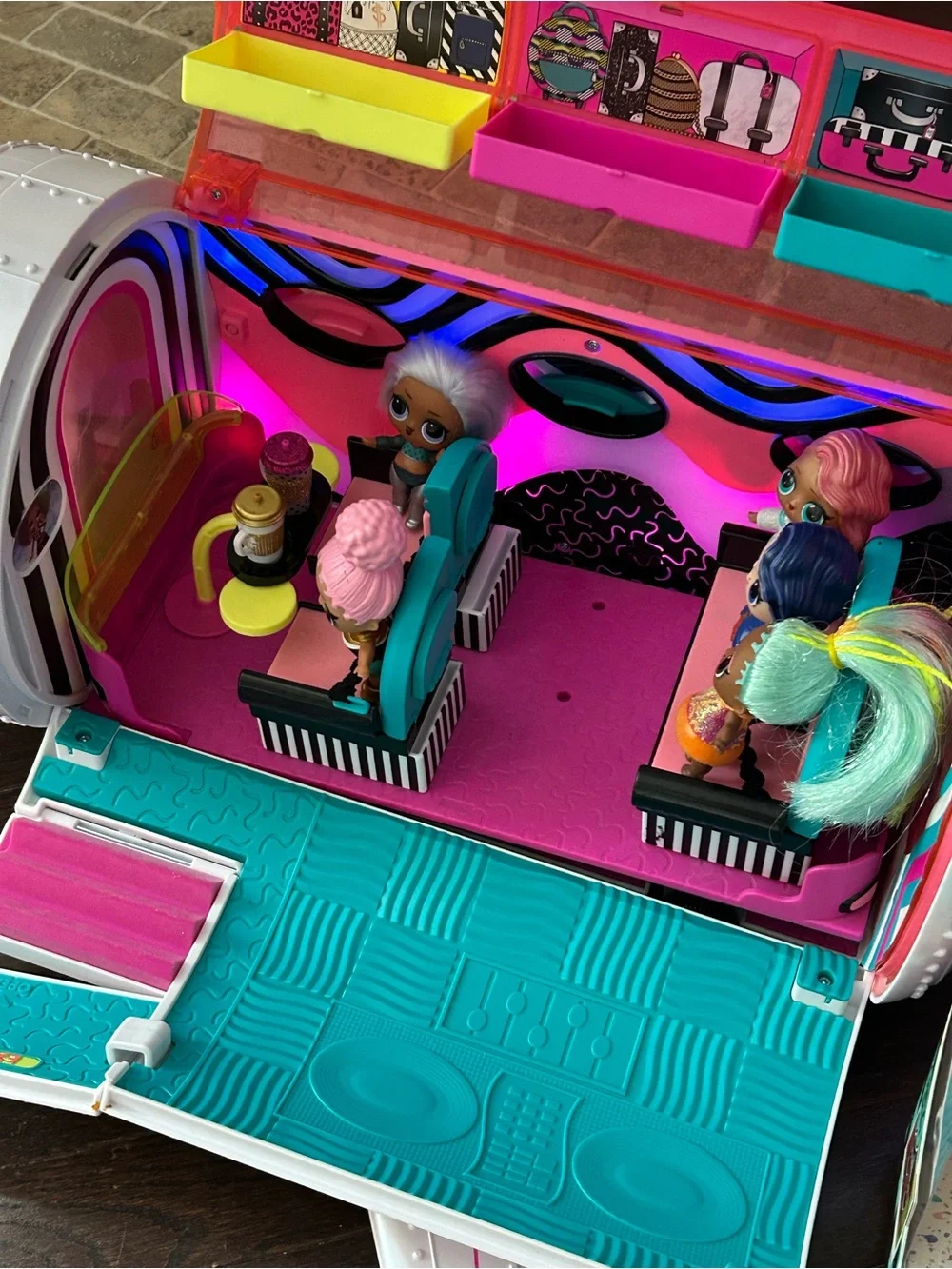 OMG LO.L. Surprise! Air Plane, Dolls and Accessories